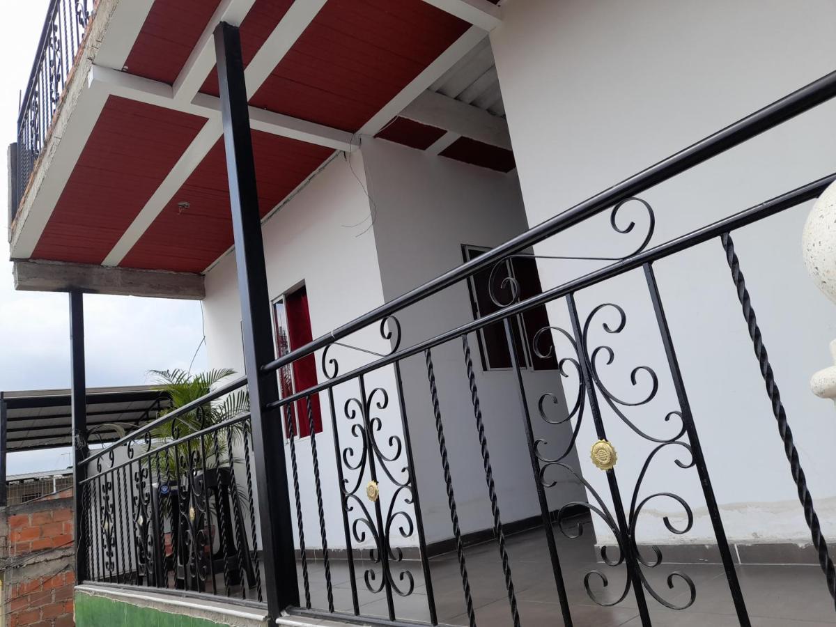 Apartaestudios El Jardin 2 Cali Exterior photo